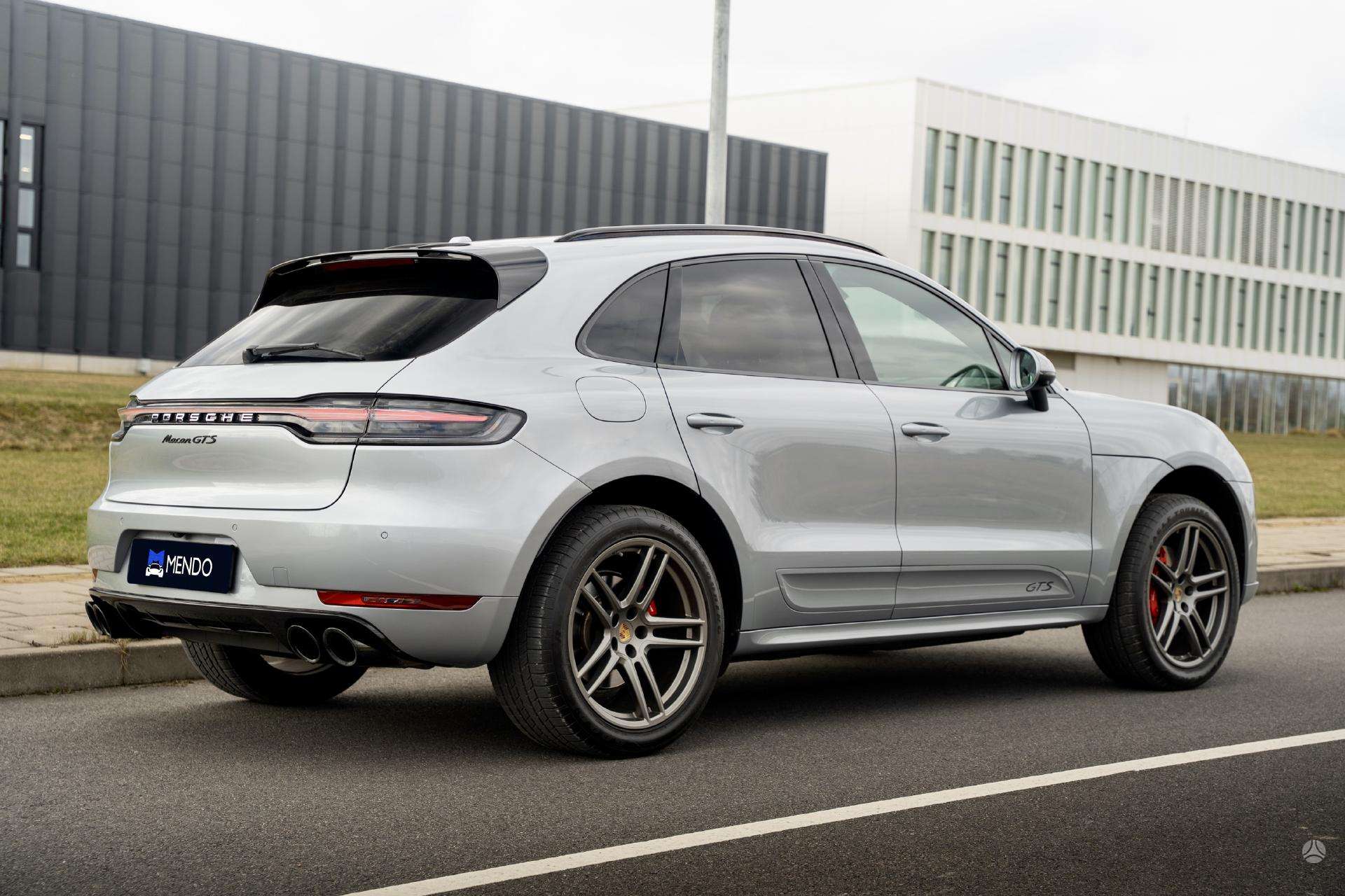 
								Porsche Macan 2021 full									
